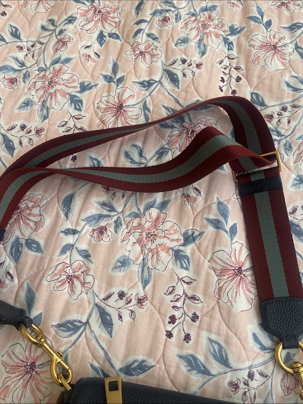 Marc Jacobs Crossbody with grey and burgundy strap for @denawilliams246 - Picture 10 of 13